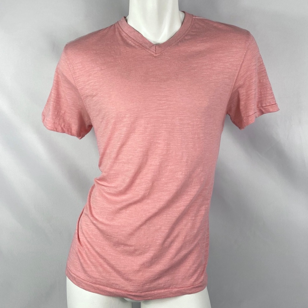 pd&c | Mens Light Pink VNeck Tee Medium